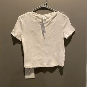 H&M cropped shirt. NWT size Medium